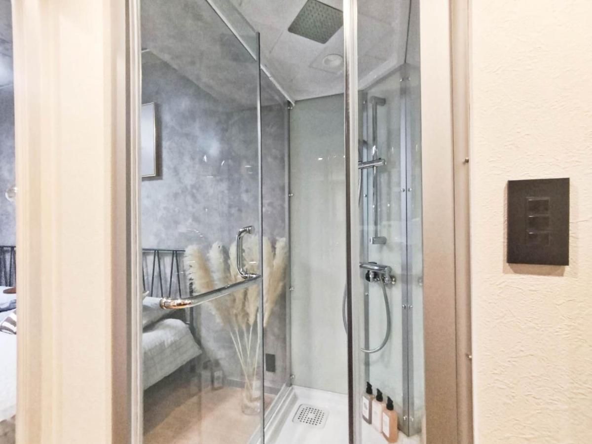 Shinjuku Center-5mins To Subway-9min To Kabukicho-新宿pa-步行伊勢丹百货-max4p Apartment *